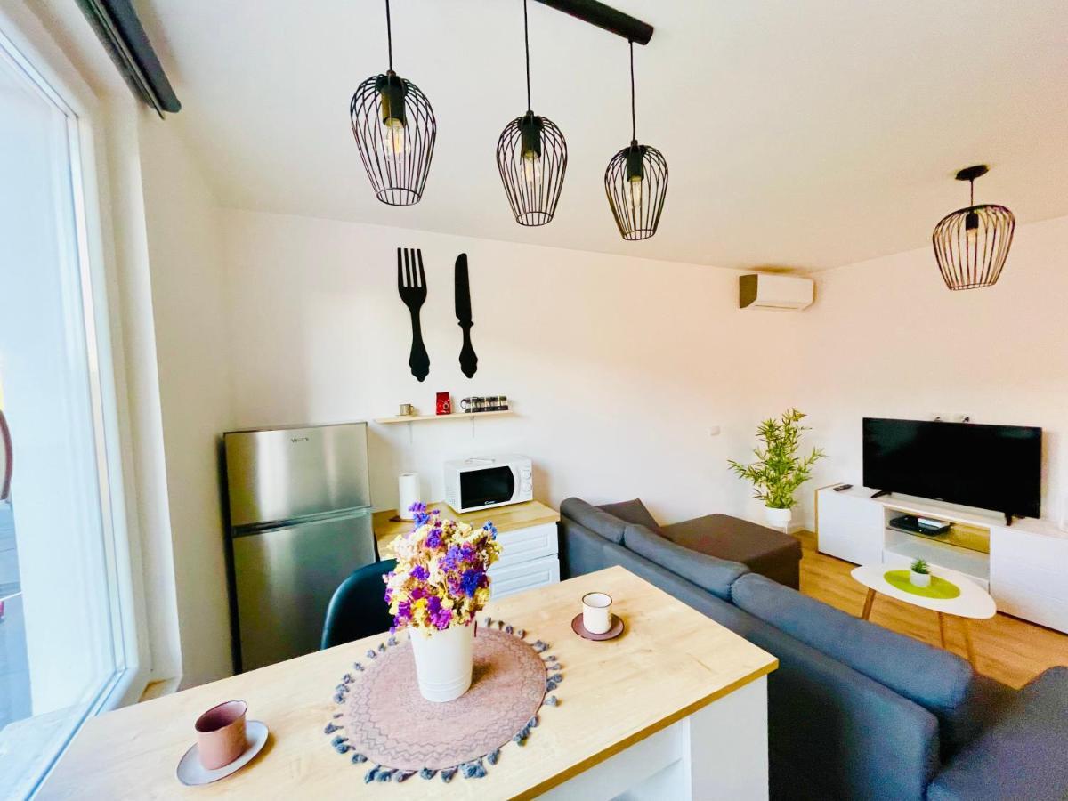 Central Apartment 2, Τίρανα Εξωτερικό φωτογραφία
